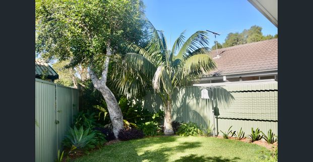 STYLISH AND PRIVATE GRANNY FLAT - Photo 1