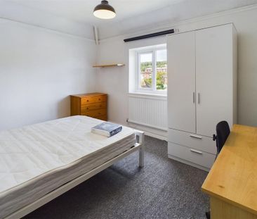 7 bedroom semi-detached house to rent - Photo 4