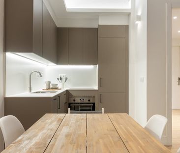 Plaça de Sant Agustí Vell, Barcelona, Catalonia 08003 - Photo 4