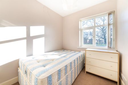 3 bed semi-detached house to rent in Coast Road, High Heaton, NE7 - Photo 3