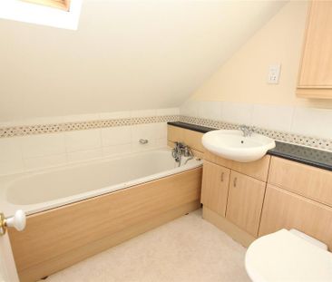2 bedroom flat to rent - Photo 5