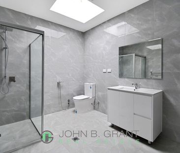 ACCROSS THE ROAD FROM SEFTON TRAIN STATION! - Photo 2