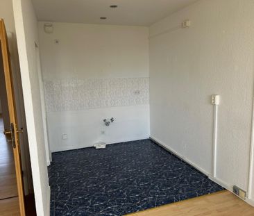 Wohnung auf bequemer Etage, Nähe Elsteraue und mit Loggia! - Foto 4