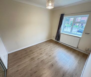 3 bedroom semi-detached house to rent - Photo 6