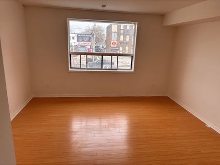 For Lease - 879A Wilson Avenue Unit# Upper, Toronto, Ontario - Photo 3