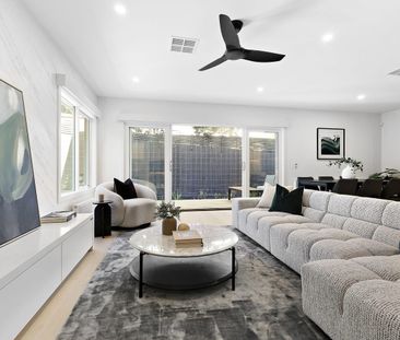 STUNNING LUXURY HOME IN TREE LINED FAIRVIEW AVENUE! - Photo 5