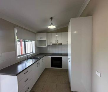 Cute as a button! - Photo 1