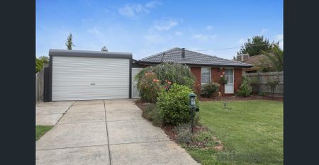 Charming Family Living in a Prime Werribee Location! - Photo 3