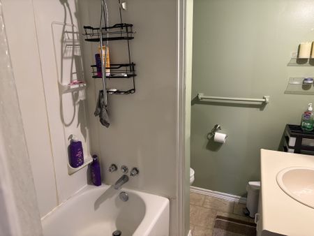 For Lease - 237 Main Street Unit# 1, Newmarket, Ontario - Photo 5