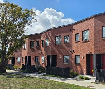 New Modern 2BR Townhouse in Manukau - Photo 6