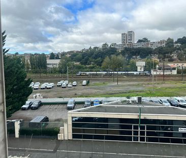 POITIERS : appartement T3 meublé proche gare Poitiers - Photo 1