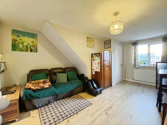 2 bedroom terraced house to rent - Photo 1