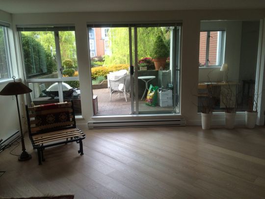 Furnished 1 Bedroom Suite – Prestigious Island Park Way - Photo 1