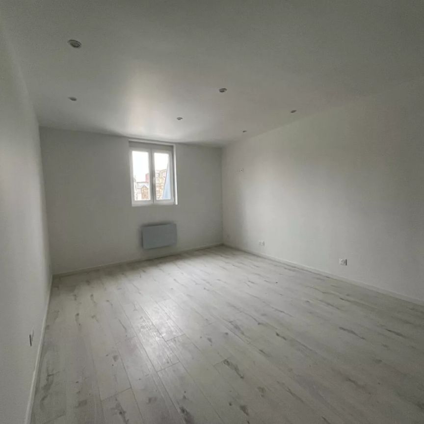 Appartement 1 pièce à louer au coeur de Saint Quentin - Photo 1