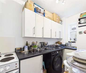 1 bedroom semi-detached house to rent - Photo 5