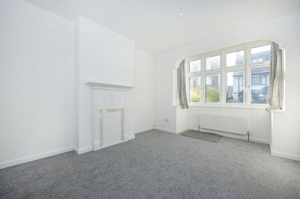 4 bedroom terraced house to rent - Photo 1