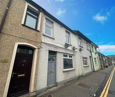 Francis Terrace, Llanharan, PONTYCLUN - Photo 3