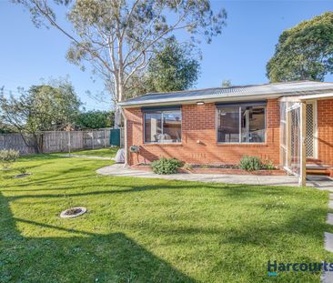 9a Highclere Avenue, Mount Waverley VIC 3149 - Photo 6