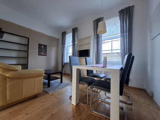 GROßZÜGIGE, MÖBLIERTE MIETWOHNUNG IN ATTRAKTIVER LAGE - STEYRDORF - Foto 1