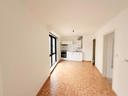 Location Appartement 4 pièces 88m² - Photo 4