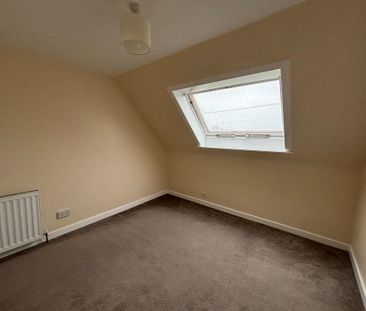 4 bedroom terraced house to rent - Photo 4
