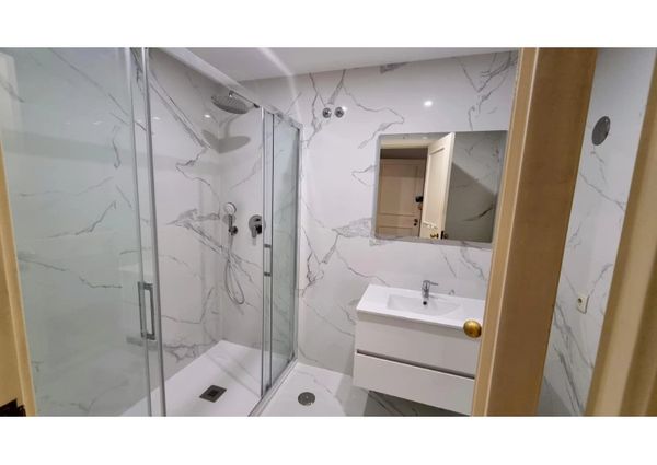 Apartamento T5 em Lisboa