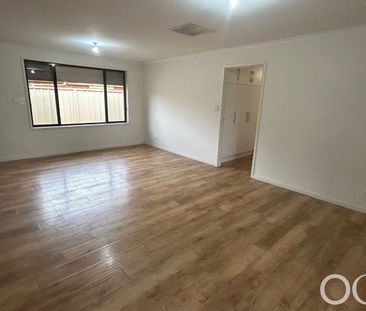 Open The Door to Spacious, Comfortable Family Living - Photo 4