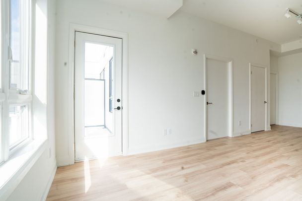 For Lease - 3250 Carding Mill Trail Unit# 505, Oakville, Ontario - Photo 1