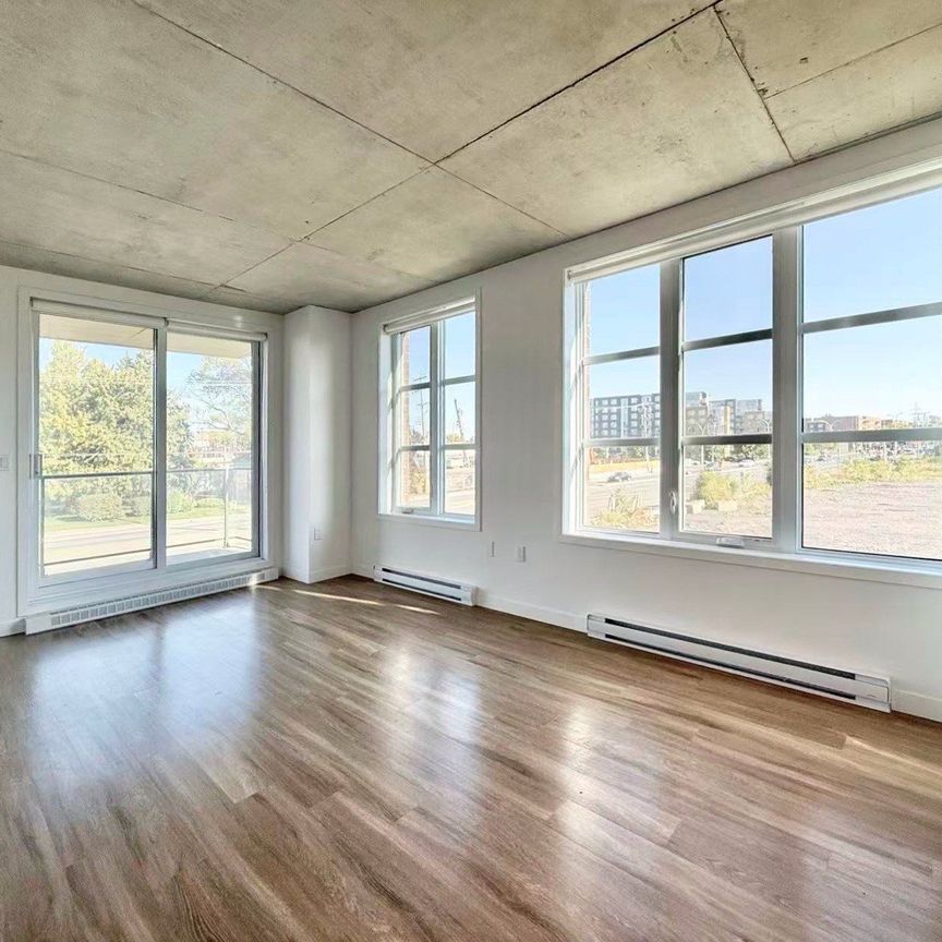 5200 Boul. Henri Bourassa O. Montréal (Saint-Laurent), QC H4R - Photo 1