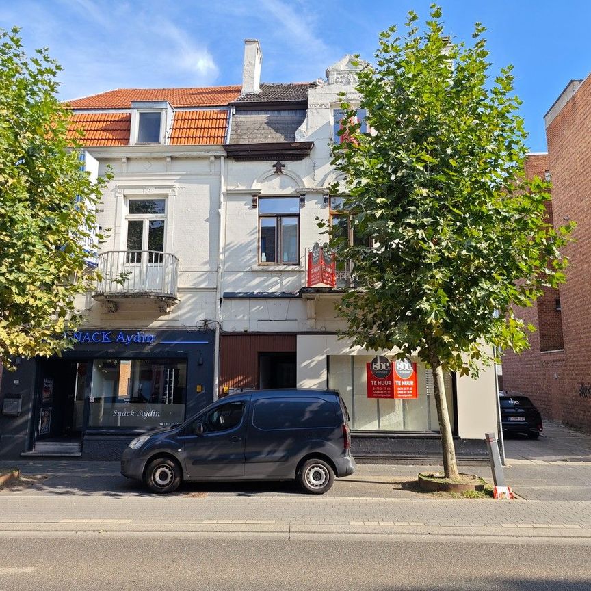 Gerenoveerd één-appartement in het centrum van Hasselt - Photo 1
