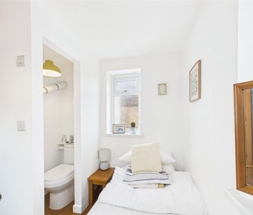 2 bedroom semi-detached house to rent - Photo 6