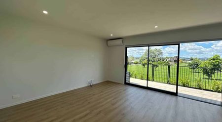 Brand new town house in the heart of Pukekohe - Photo 3