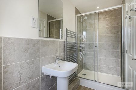 Meadow House Drive, COVENTRY - Photo 3