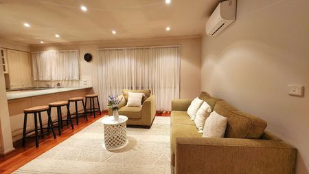 Cranbourne North - Photo 3