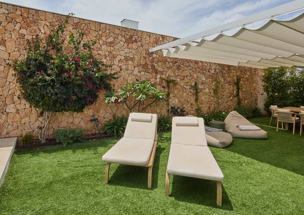 Luxury Detached House for rent in Santa Eulària des Riu, Spain