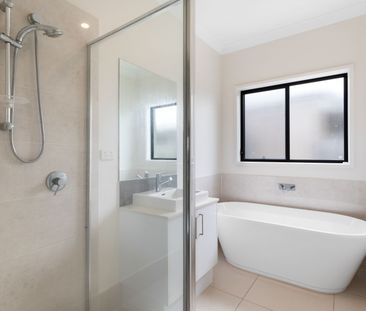 Immaculately Presented Spacious Home - Photo 6