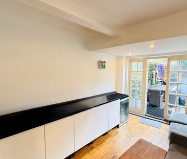 Room in a Shared House, Aslett St, SW18 - Photo 2