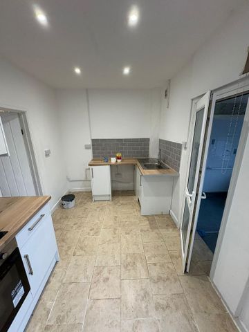 3 bedroom house to rent - Photo 5