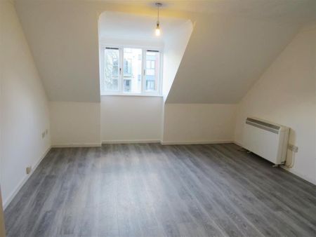 Alexandra Road, Hemel Hempstead - Photo 5