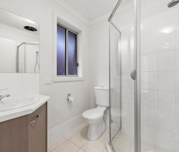 Freshly Refurbished & Ready to Go! - Photo 6