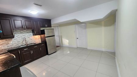 For Lease - 53 Havendale Road Unit# Basement, Toronto, Ontario - Photo 4