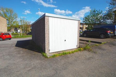 2 bedroom end of terrace house to rent - Photo 5