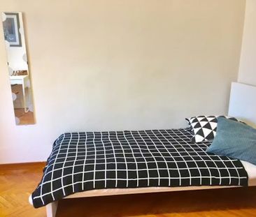 Via Castelfidardo, Florence, Tuscany 50137 - Foto 4