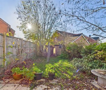 2 bedroom semi-detached house to rent - Photo 4