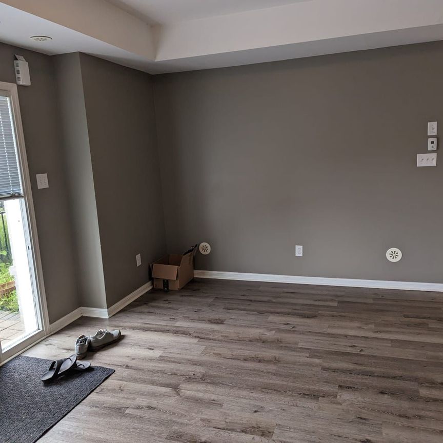 For Lease - 2891 Rio Court Unit# 33, Mississauga, Ontario - Photo 1