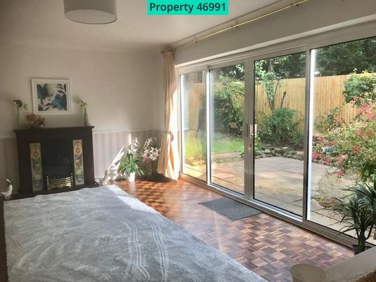 4 bedroom semi-detached house to rent - Photo 1