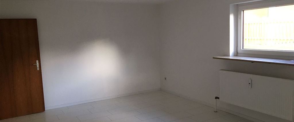 2 Zi Wohnung im Souterrain mit PKW Stellplatz - Photo 1