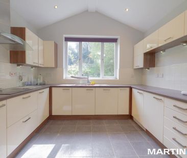 2 bedroom semi-detached house to rent - Photo 2