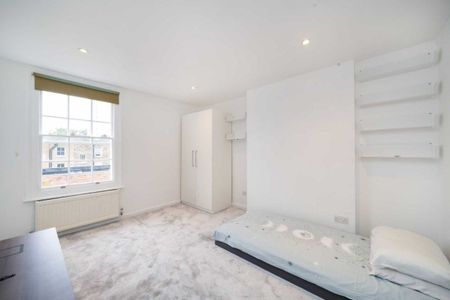 St. Leonards Square, Kentish Town, NW5 - Photo 2