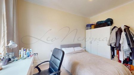 4 bedroom flat to rent - Photo 3